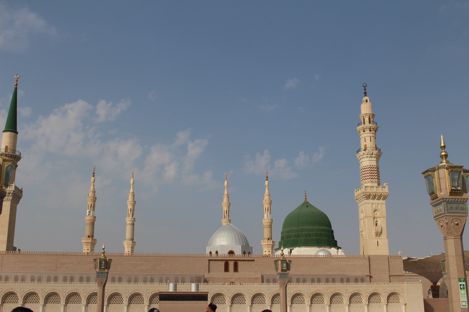 The Green Dome and minarets of Masjid an-Nabawi in Madinah